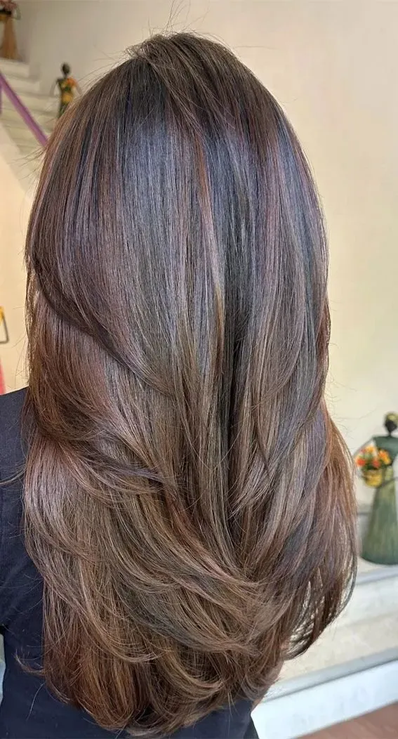 Achieving the Perfect Butterfly Cut for Your Straight Hair Type