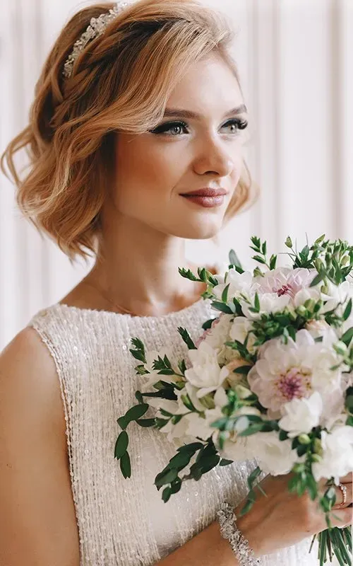 Effortless Waves: Wedding Hairstyles for Bob Cut Hair