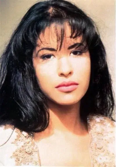 Selena's Hair Journey Beyond the Bob