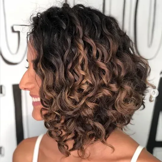 Styling Your Medium Bob Cut for Curly Hair