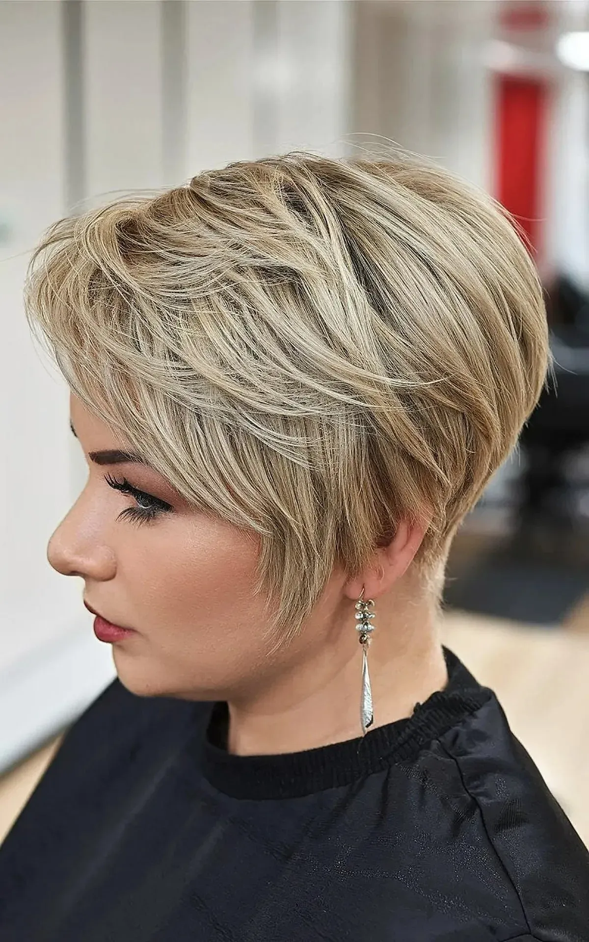 What Exactly is a Stacked Short Bob Hair Cut?