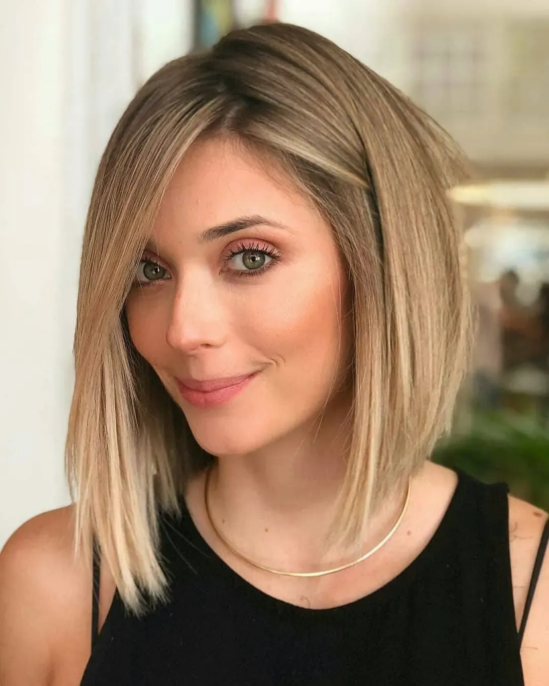 Why the Straight Bob Hair Cut is Trending Hard